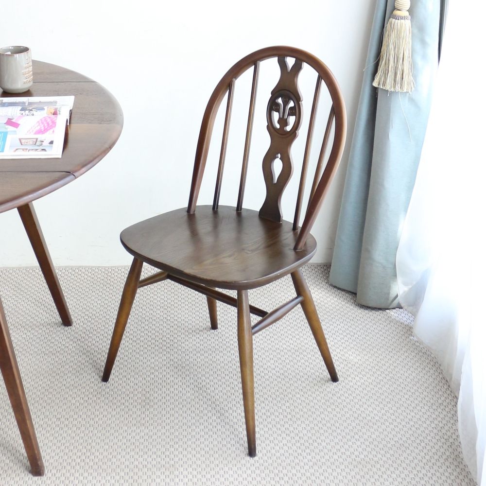 アーコール独特のウィンザースタイル♪ アーコール・フルール・ド・リス (シスルバック) チェア【Ercol/No.371】 VC104-619