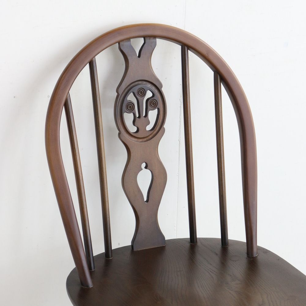 アーコール独特のウィンザースタイル♪ アーコール・フルール・ド・リス (シスルバック) チェア【Ercol/No.371】 VC104-619