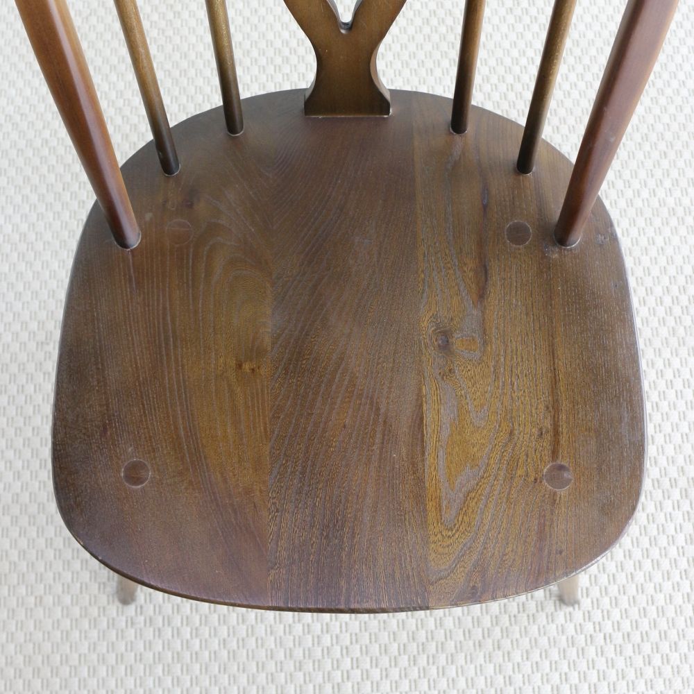 アーコール独特のウィンザースタイル♪ アーコール・フルール・ド・リス (シスルバック) チェア【Ercol/No.371】 VC104-619