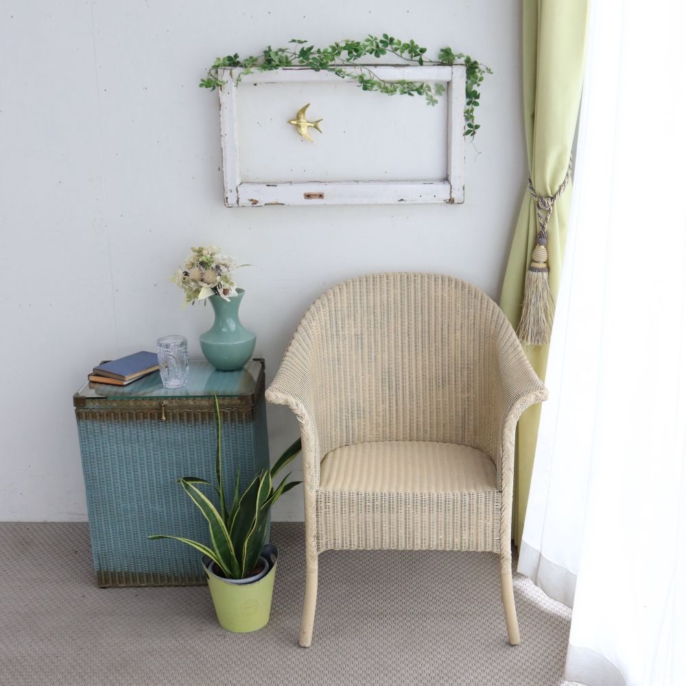 インテリアを明るく演出♪ ロイドルームチェア VC106-031