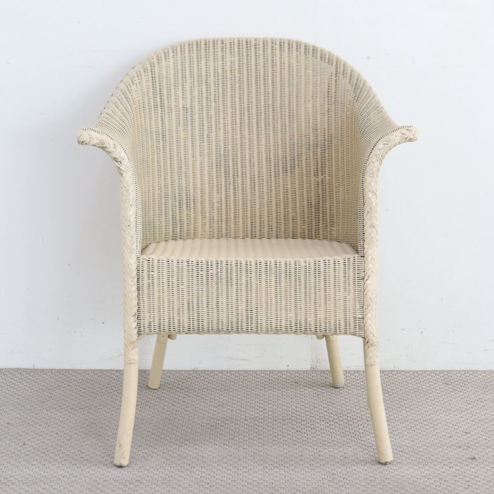 インテリアを明るく演出♪ ロイドルームチェア VC106-031