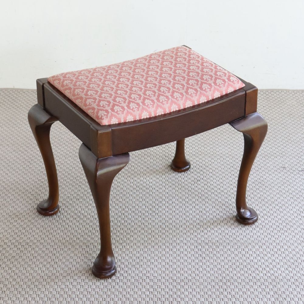 オシャレな猫脚♪ スツール VC106-092