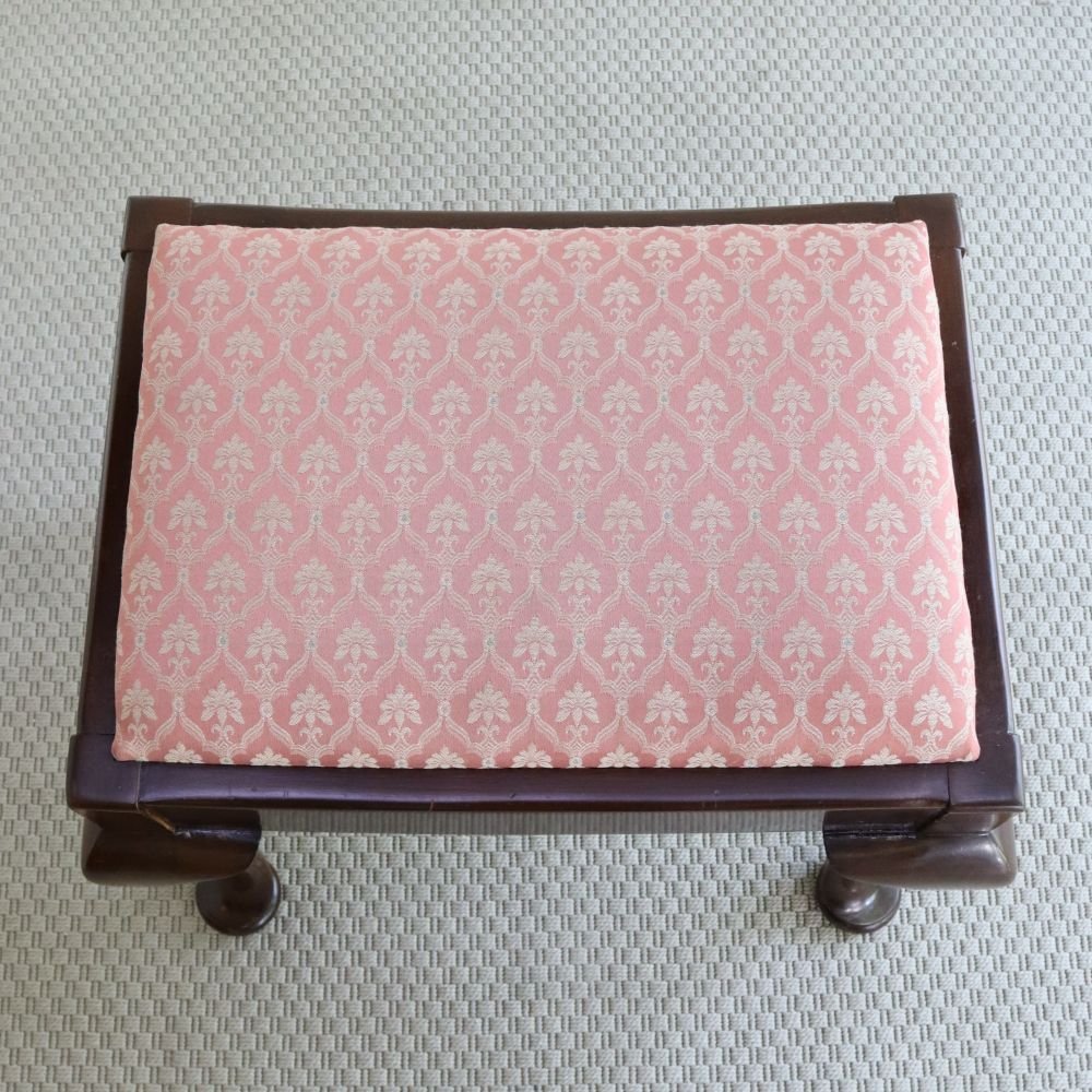 オシャレな猫脚♪ スツール VC106-092