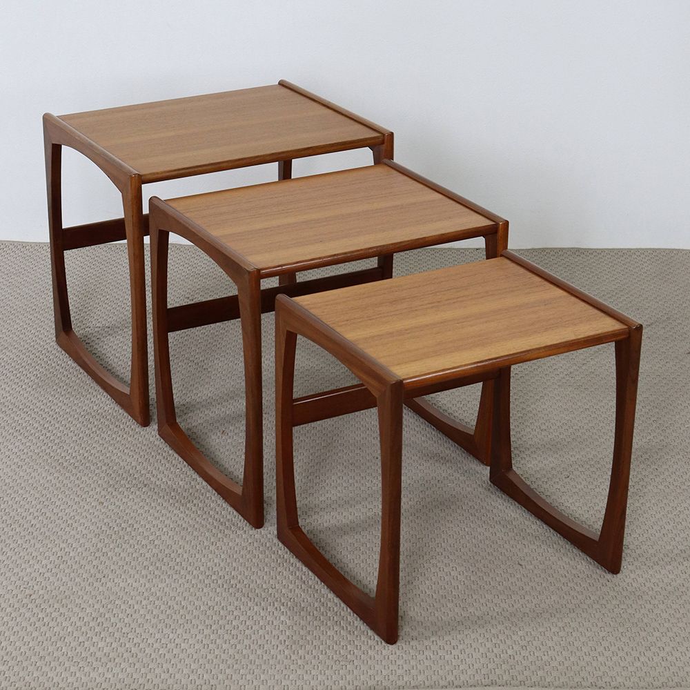 カッコいいQuadrilleシリーズ♪ ネストテーブルG-PLAN VC106-106