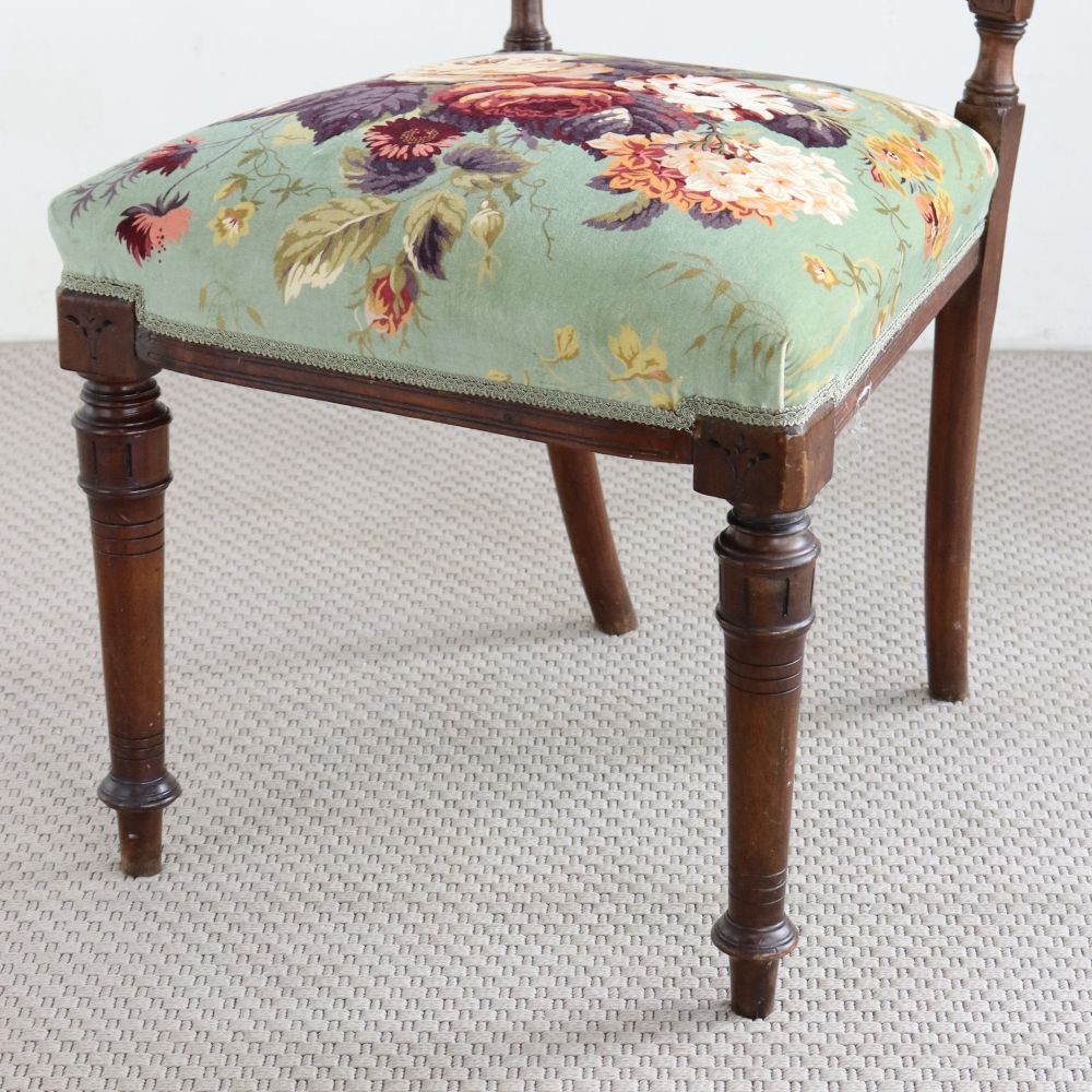 エレガントな空間演出に♪ サロンチェア VC106-151-226885