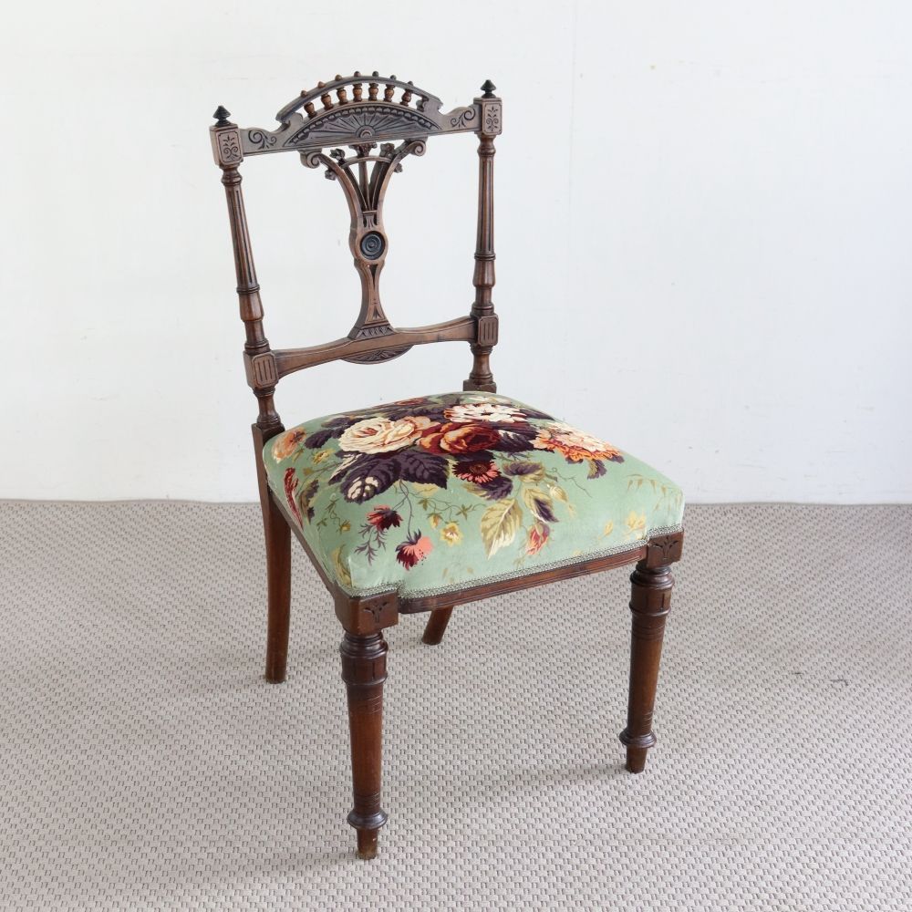 エレガントな空間演出に♪ サロンチェア VC106-151-226885