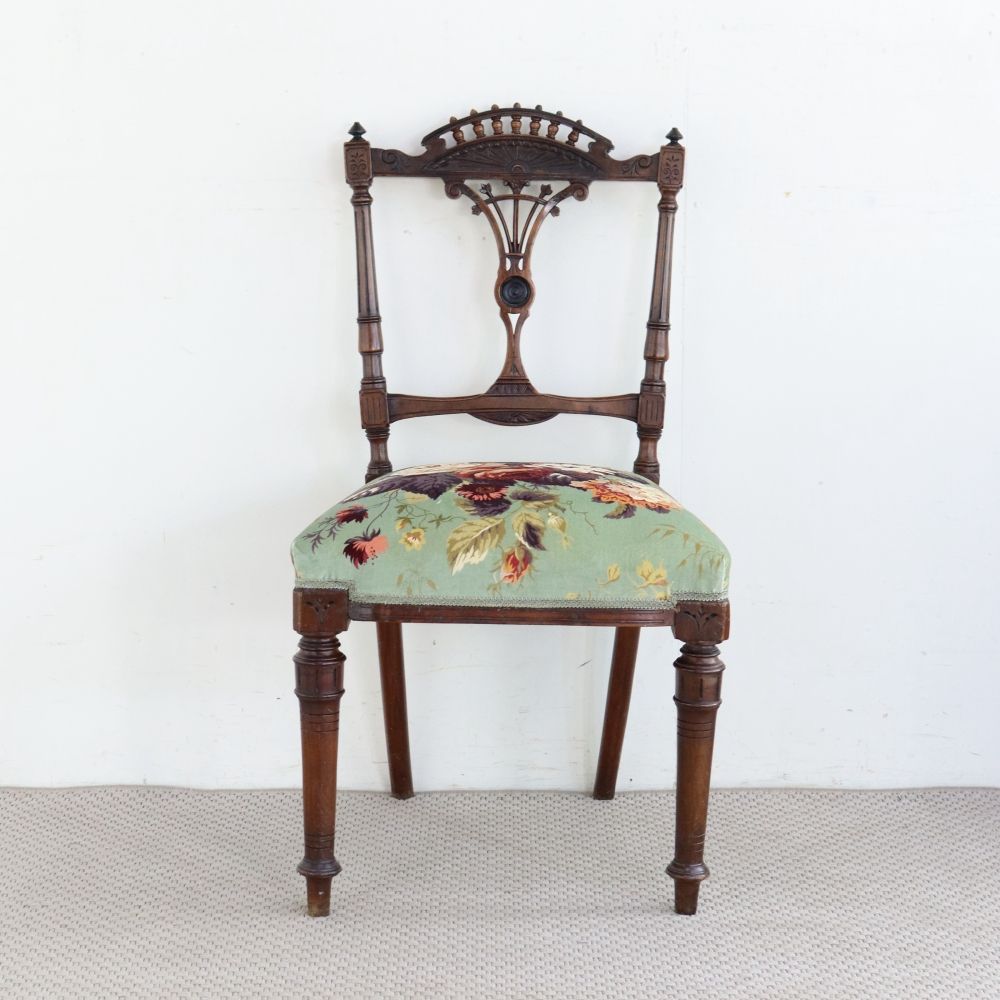 エレガントな空間演出に♪ サロンチェア VC106-151-226885