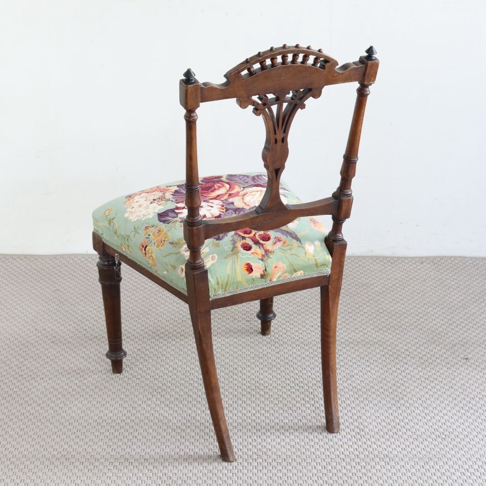 エレガントな空間演出に♪ サロンチェア VC106-151-226885