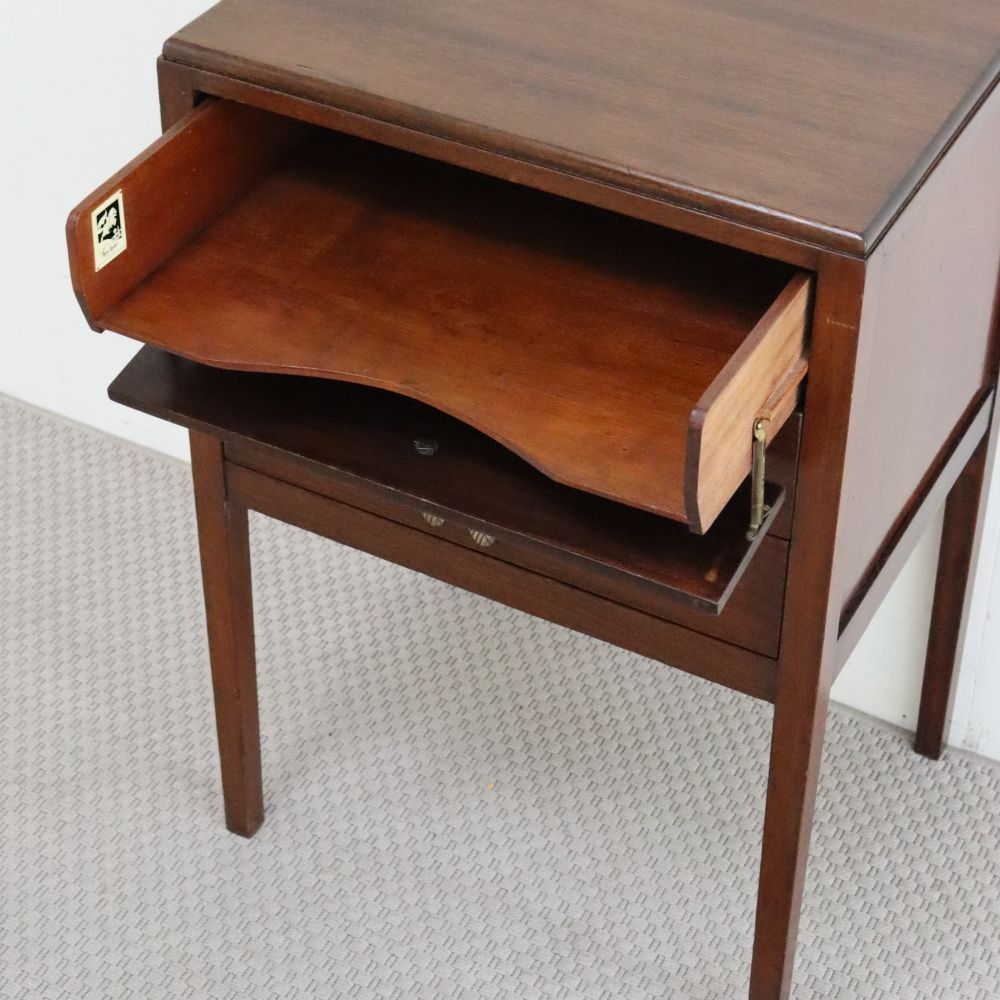 アクセントはアールデコ♪ ミュージックキャビネット VC106-191