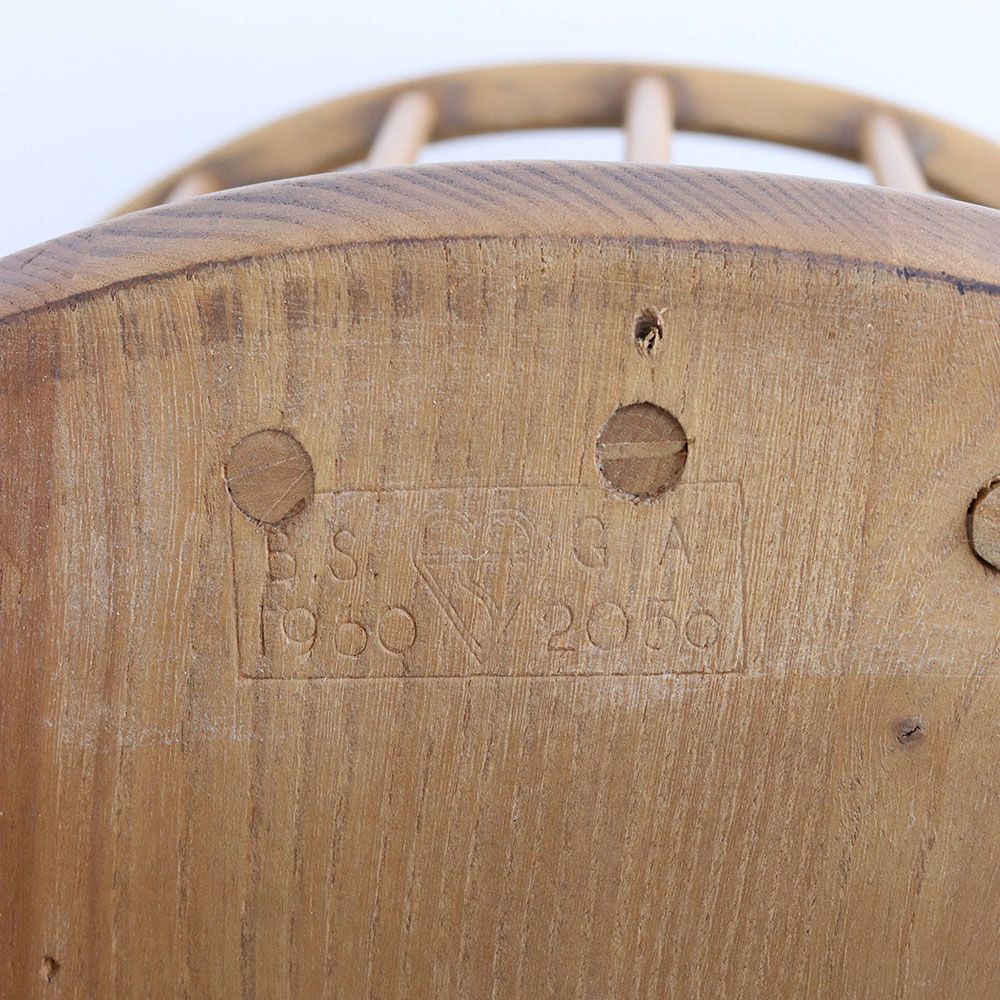 アームは牛の角の形♪ カウホーンチェア【ERCOL / No.451 Low-sated Fireside Chair】 VC106-193-02