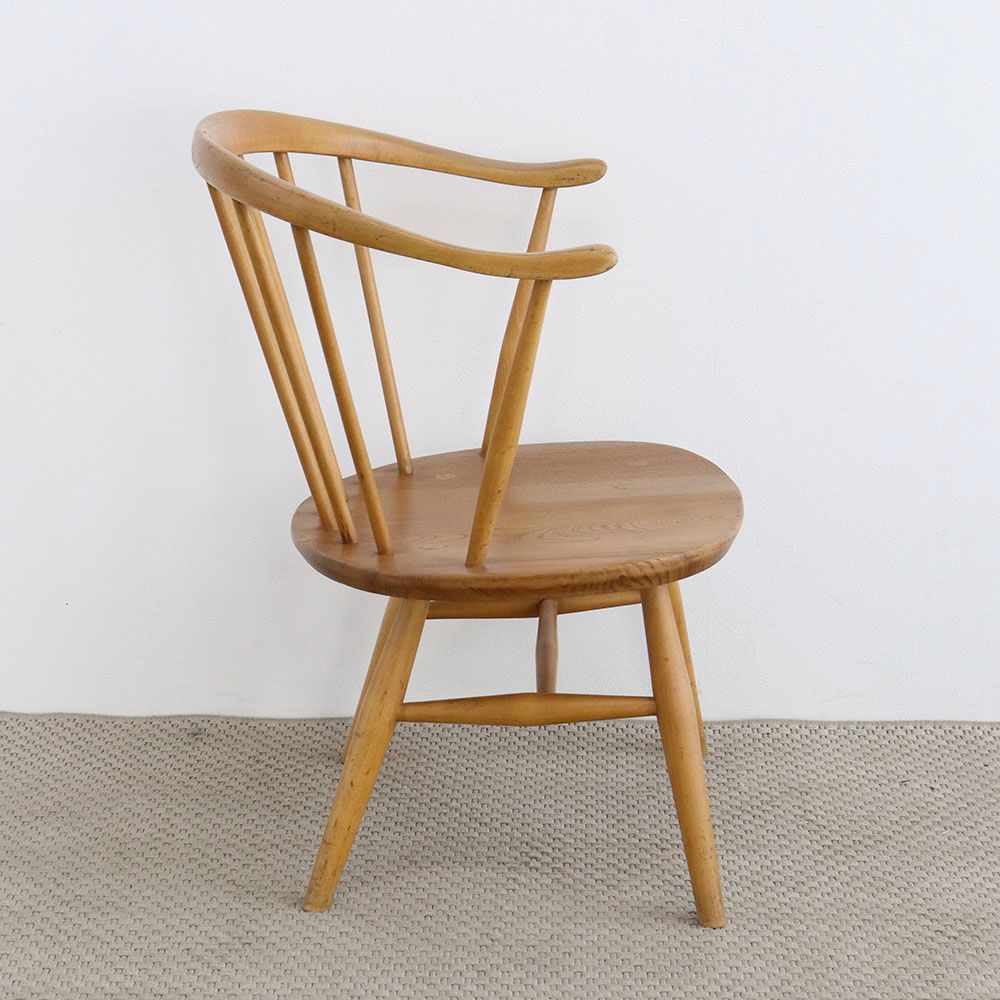 アームは牛の角の形♪ カウホーンチェア【ERCOL / No.451 Low-sated Fireside Chair】 VC106-193-02