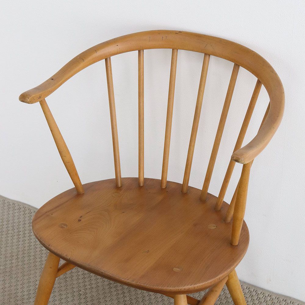 アームは牛の角の形♪ カウホーンチェア【ERCOL / No.451 Low-sated Fireside Chair】 VC106-193-02