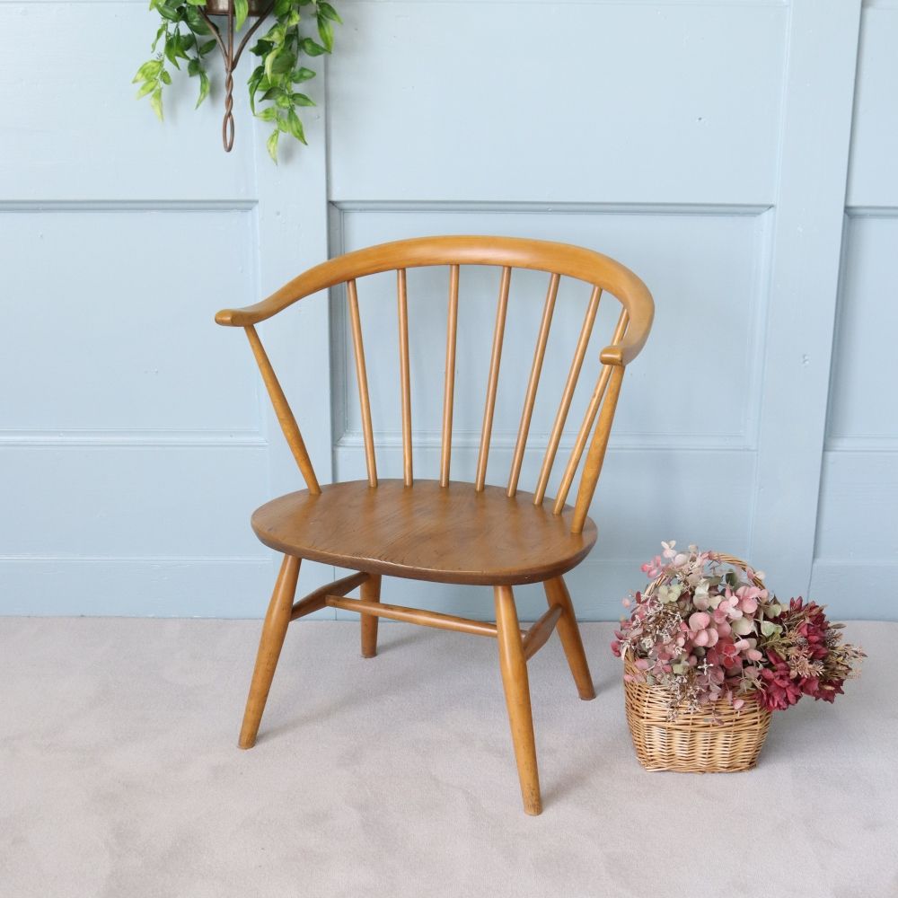 アームは牛の角の形♪ アーコール・カウホーンチェア【ERCOL / No.451 Low-sated Fireside Chair】 VC106-193-01