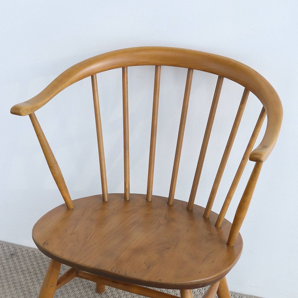 アームは牛の角の形♪ アーコール・カウホーンチェア【ERCOL / No.451 Low-sated Fireside Chair】 VC106-193-01
