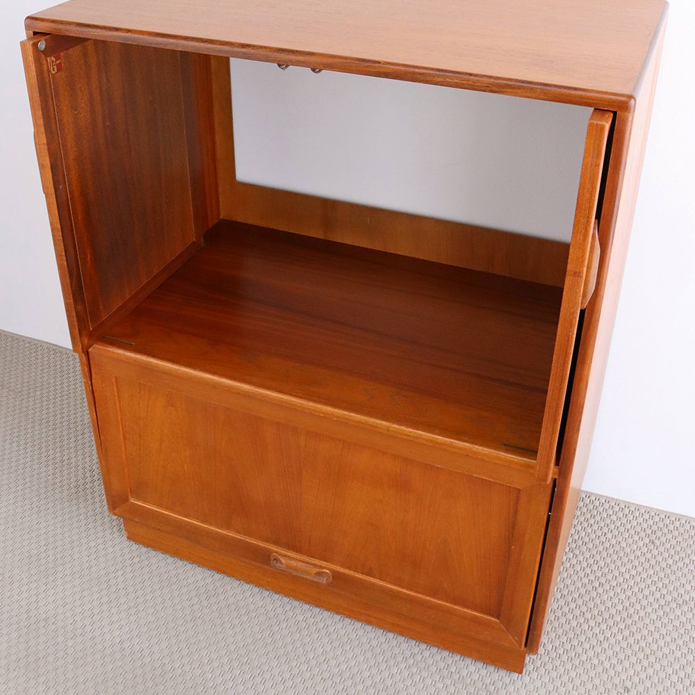 扉も収納できちゃう♪ G-PLAN・TVキャビネット VC106-206