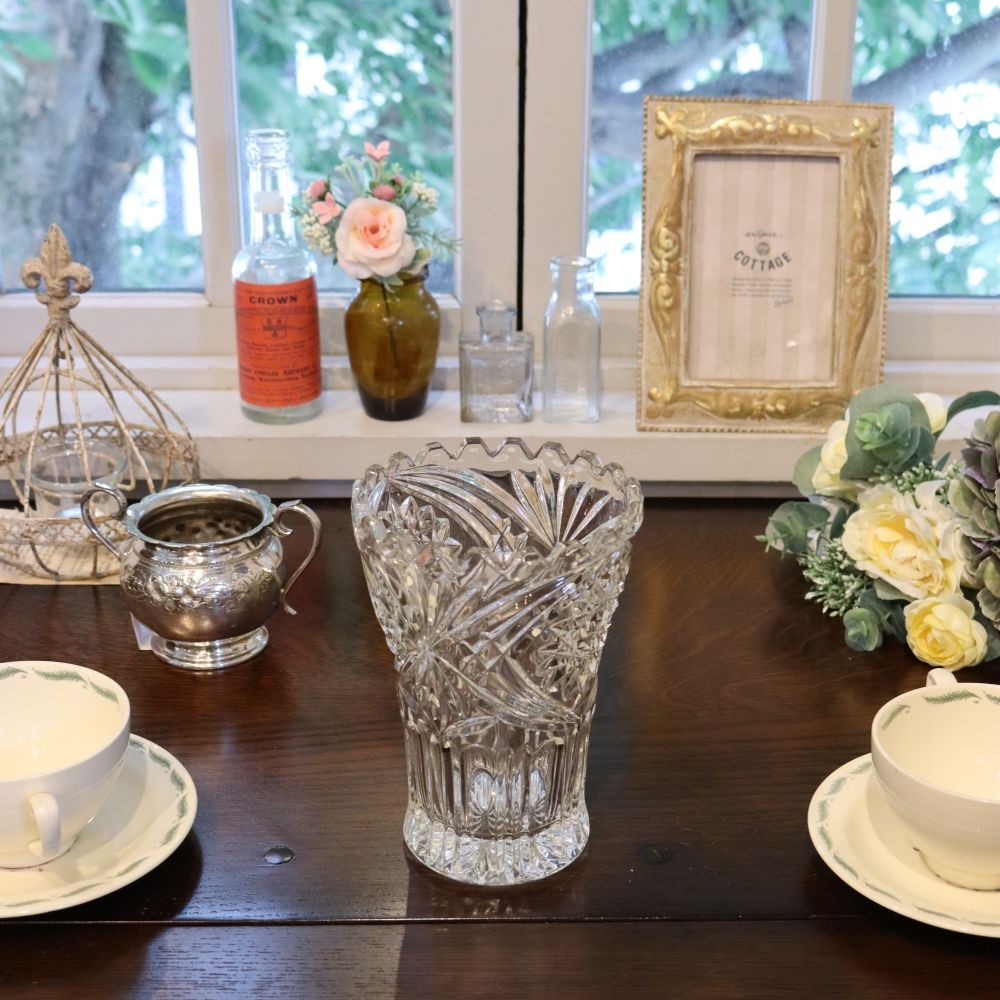 オシャレな透明感♪ ビンテージガラスベース VC106-235016