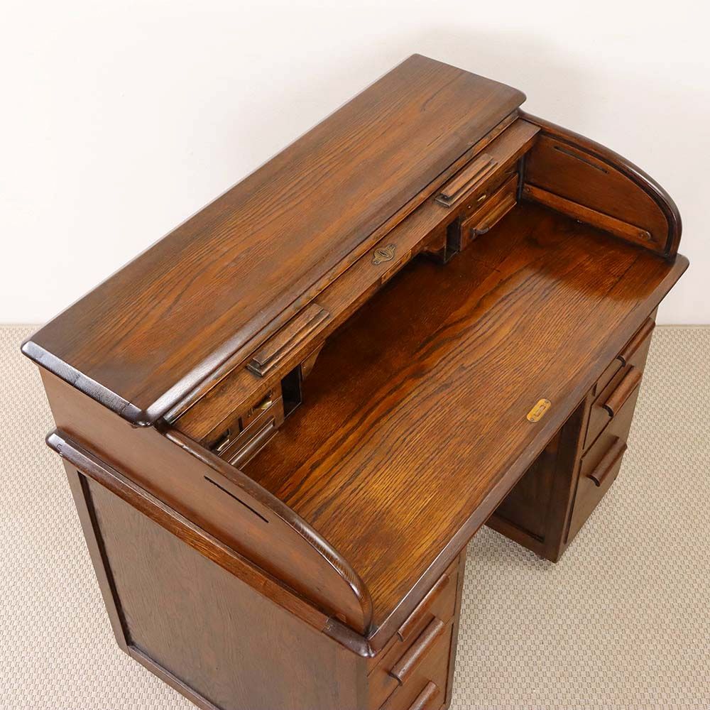 オシャレなロールトップ♪ デスクHarris Lebus VC106-241