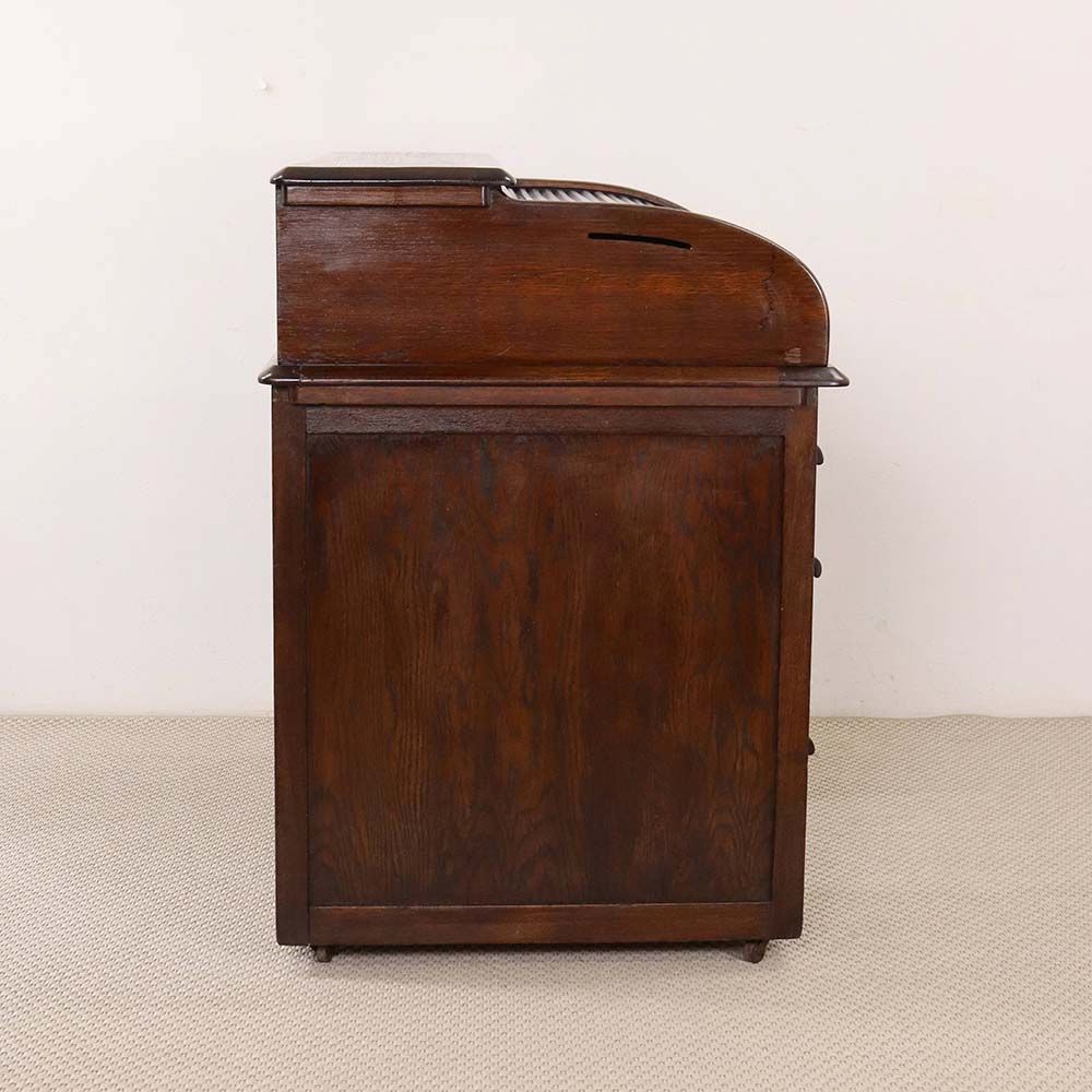 オシャレなロールトップ♪ デスクHarris Lebus VC106-241