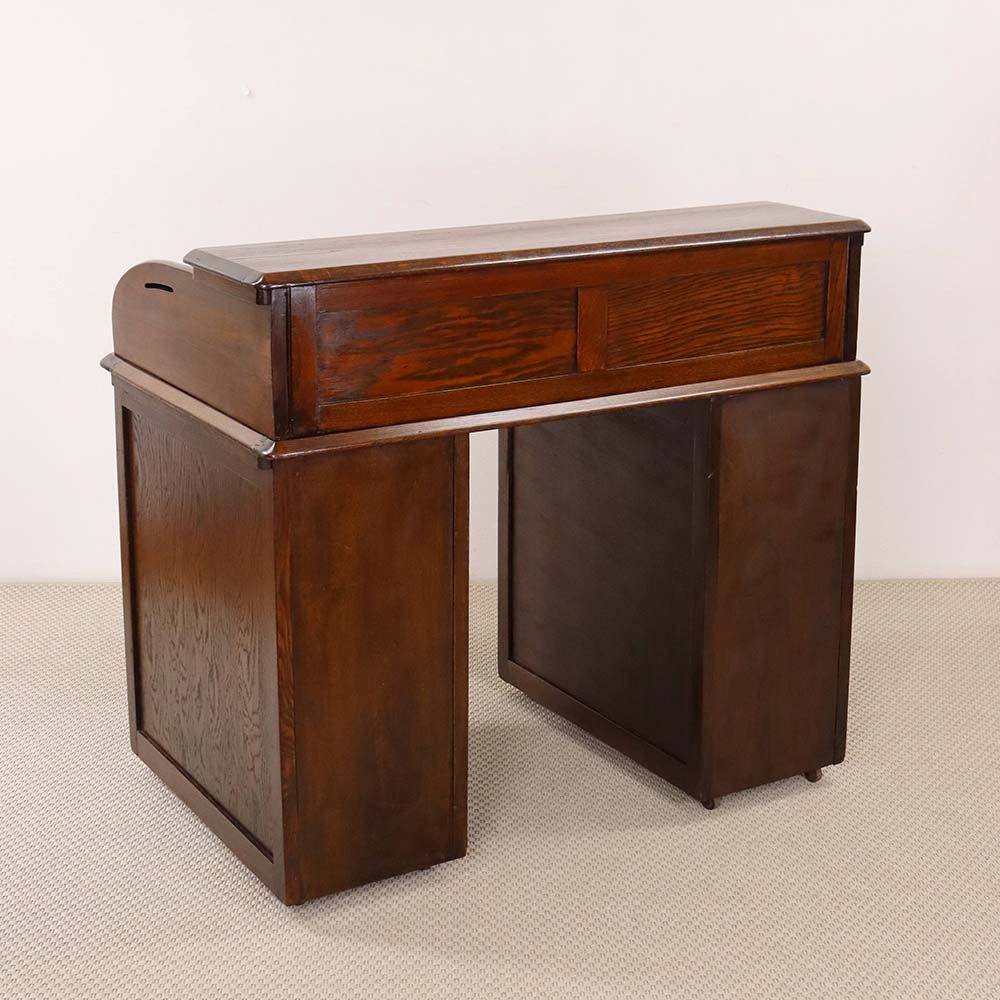 オシャレなロールトップ♪ デスクHarris Lebus VC106-241