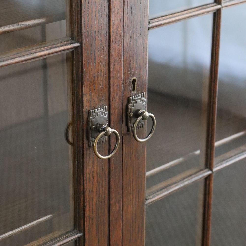 オシャレな装飾がお気に入り♪ ブックケース【WARING&GILLOW(ワーリング・アンド・ギロー)】 VC107-004