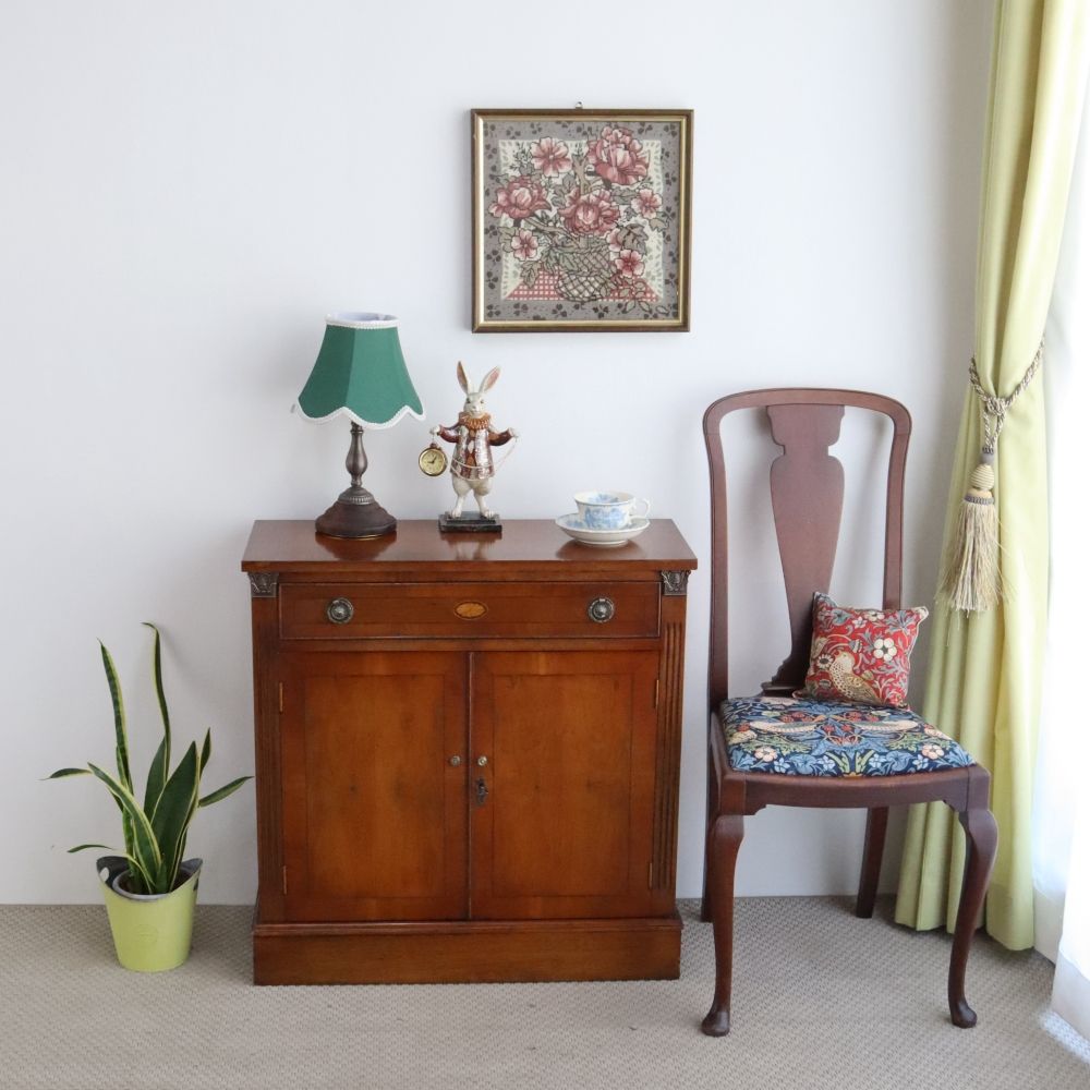 オシャレな象嵌細工に一目惚れ♪ キャビネット VC107-009002