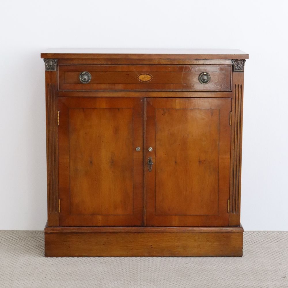 オシャレな象嵌細工に一目惚れ♪ キャビネット VC107-009002