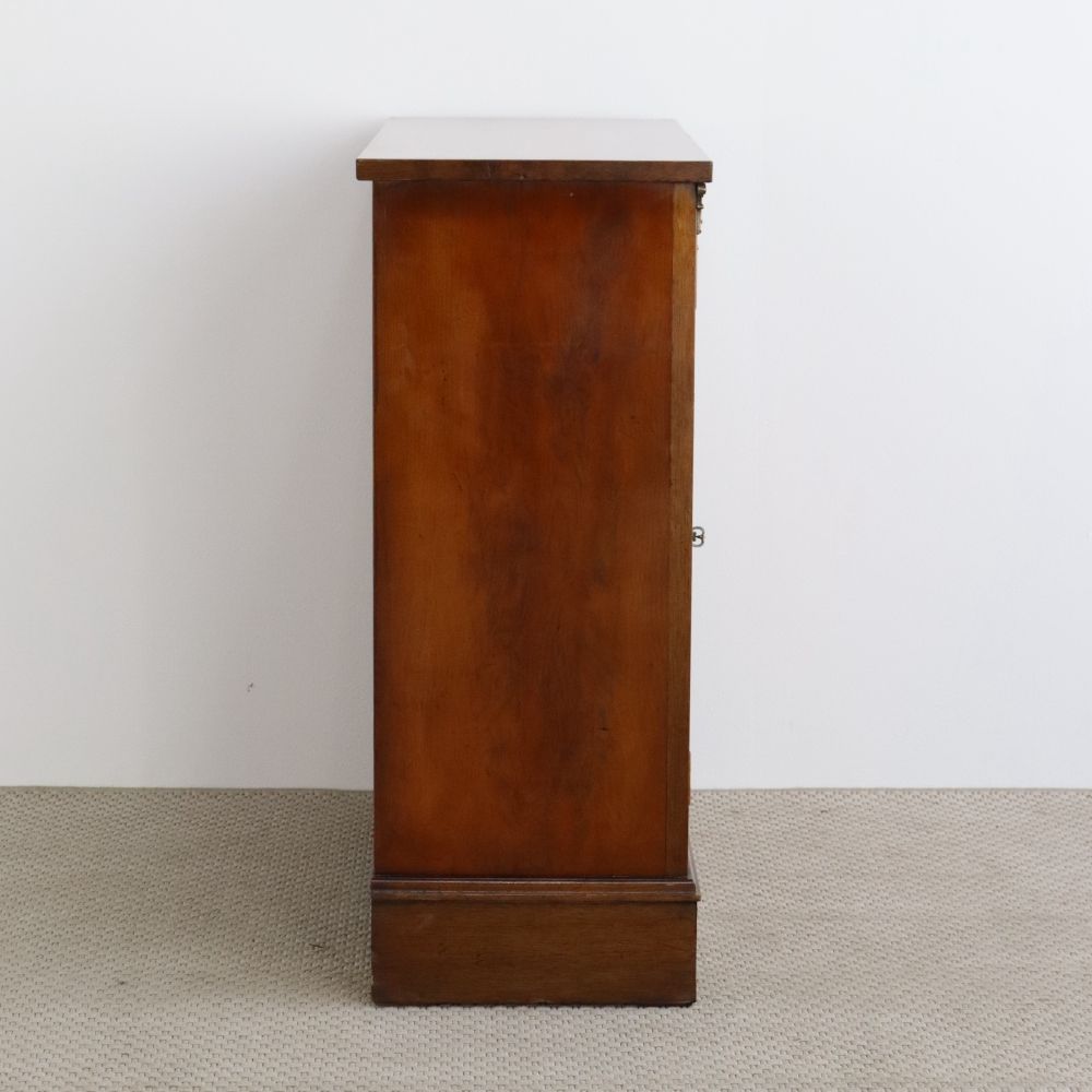 オシャレな象嵌細工に一目惚れ♪ キャビネット VC107-009002