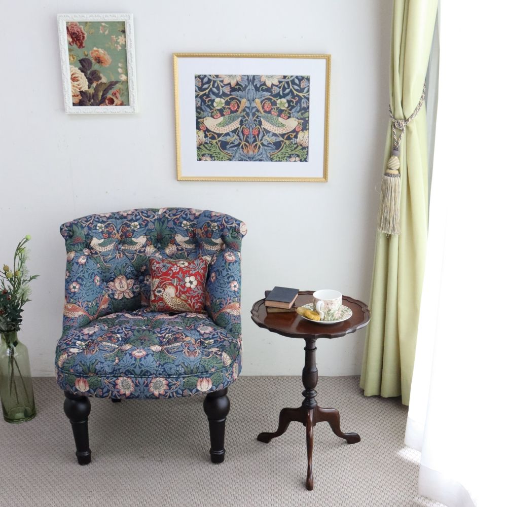 絵になるシーンにウットリ♪ ワインテーブル VC107-018003