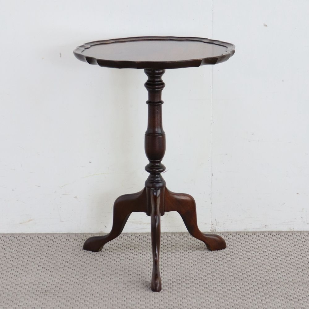 絵になるシーンにウットリ♪ ワインテーブル VC107-018003