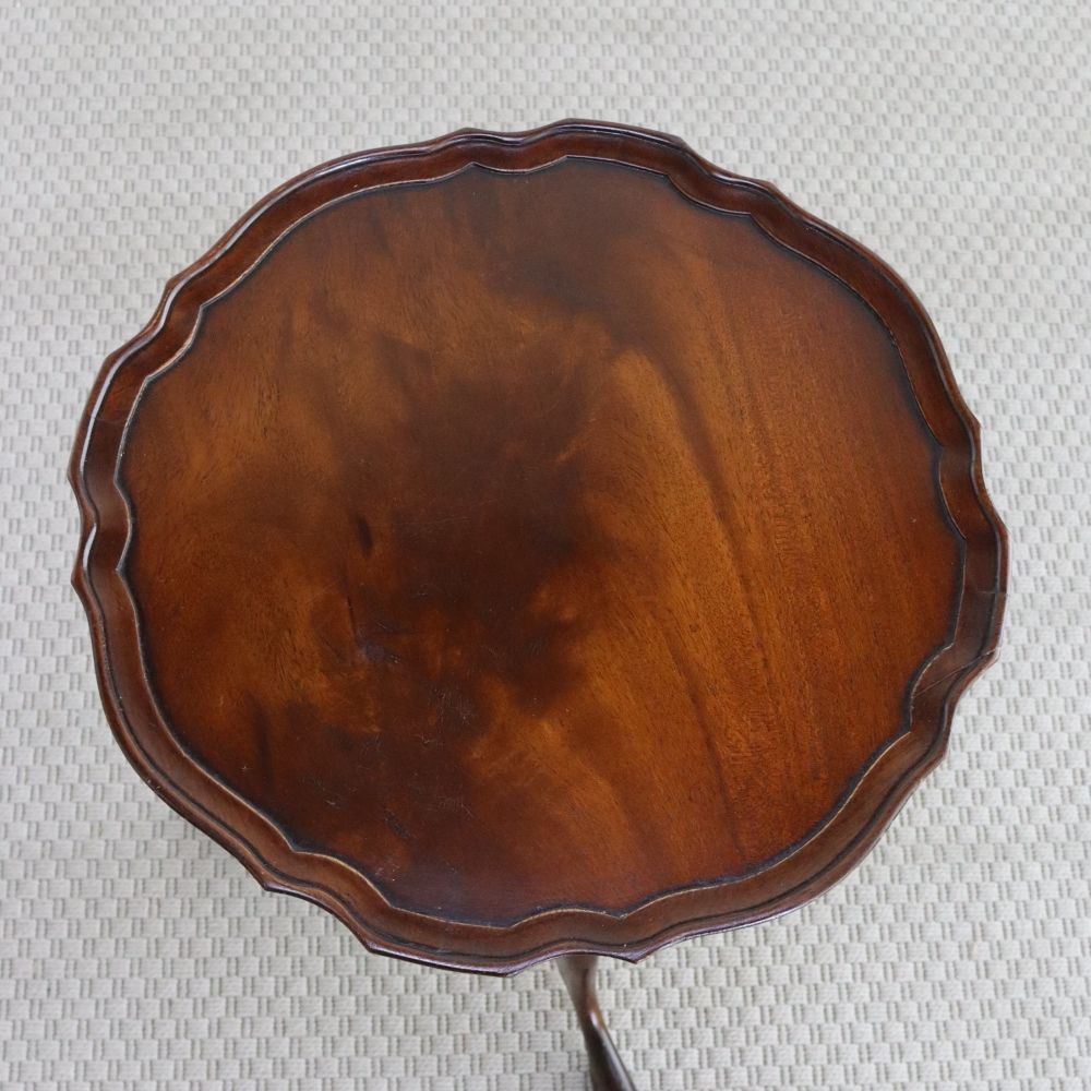 絵になるシーンにウットリ♪ ワインテーブル VC107-018003