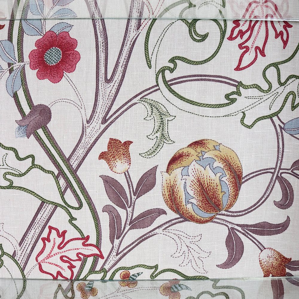 エナメル模様がキラリ♪ ディスプレイキャビネット VC107-056-220626