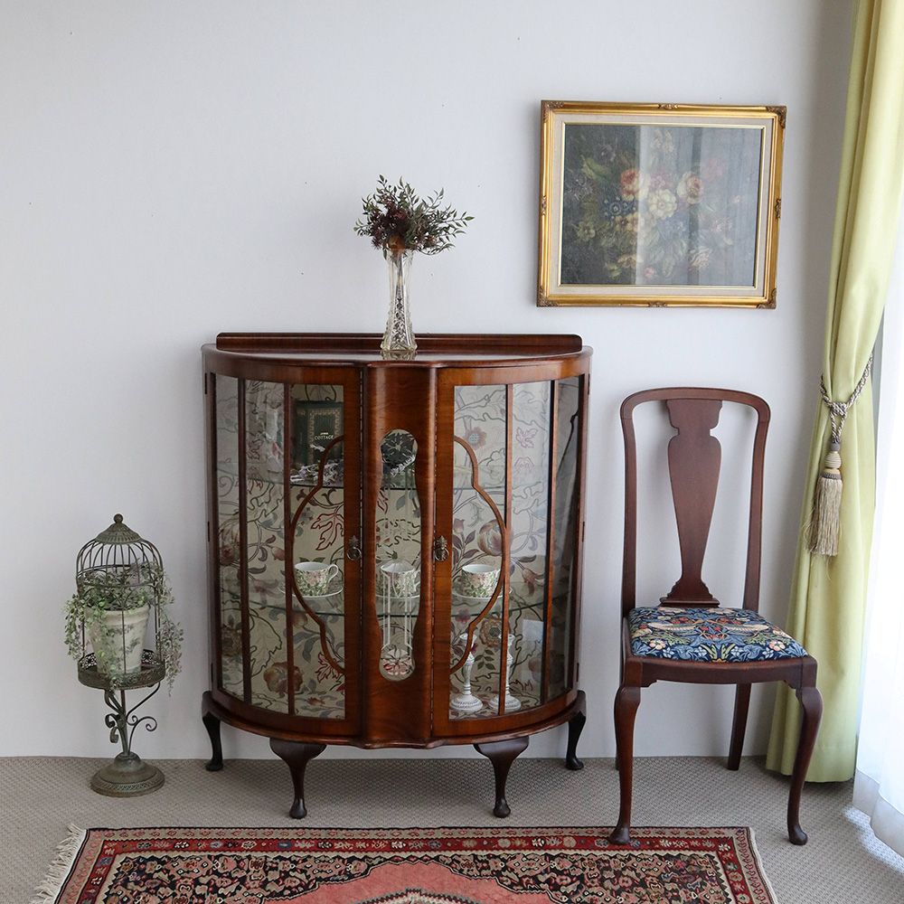 エナメル模様がキラリ♪ ディスプレイキャビネット VC107-056-220626