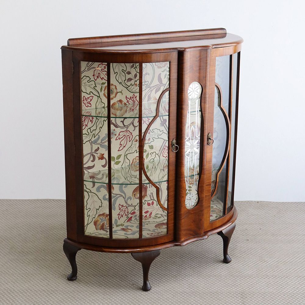 エナメル模様がキラリ♪ ディスプレイキャビネット VC107-056-220626