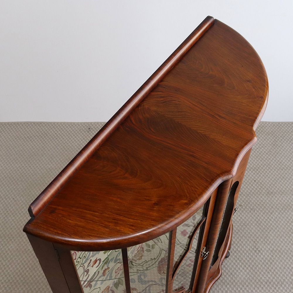 エナメル模様がキラリ♪ ディスプレイキャビネット VC107-056-220626