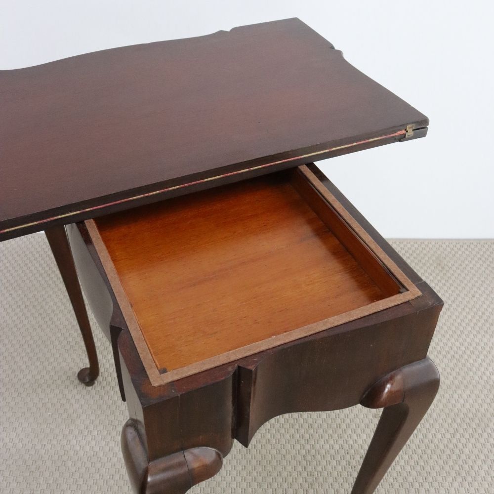 オシャレな猫脚♪ 折りたたみゲームテーブル VC107-061MORRIS