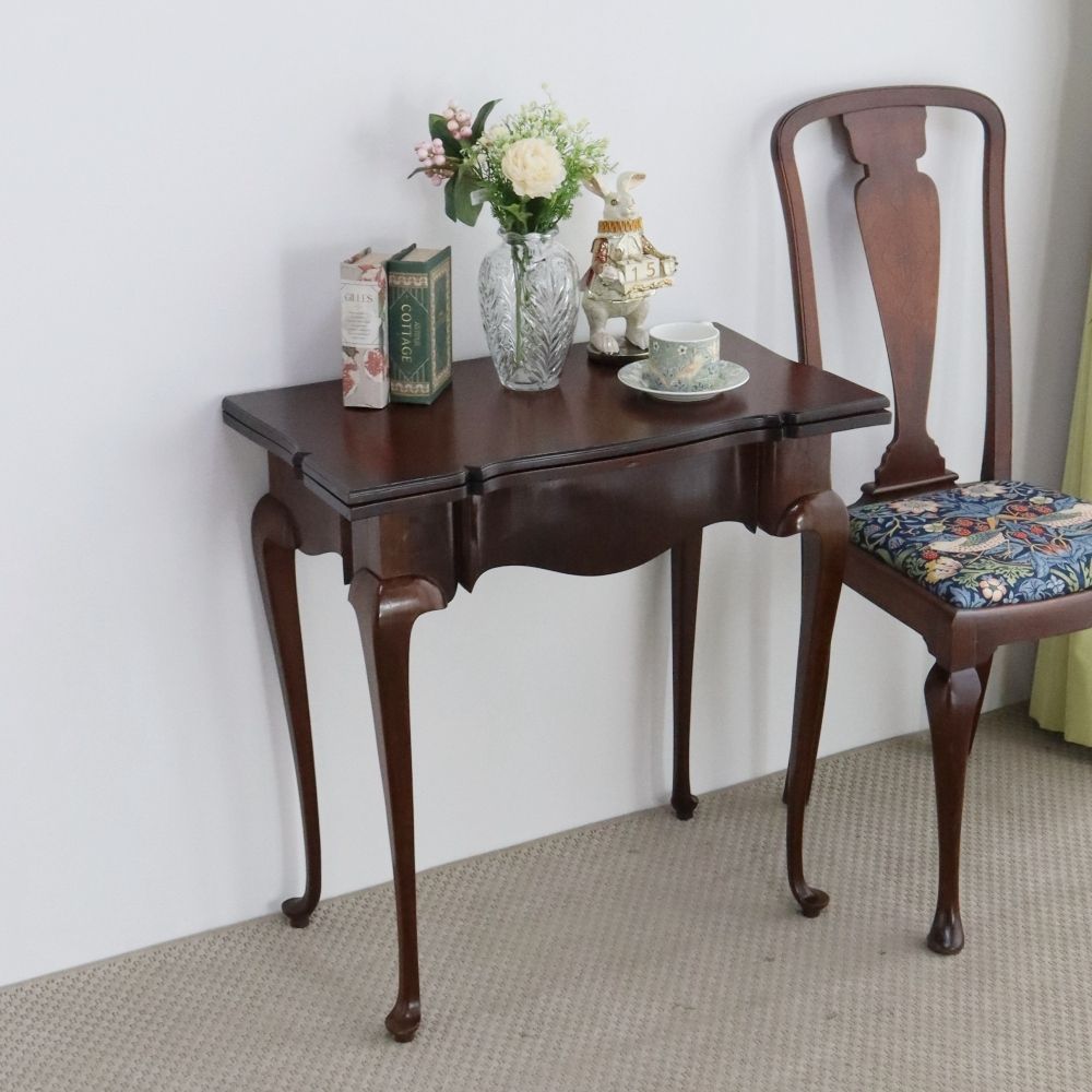 オシャレな猫脚♪ 折りたたみゲームテーブル VC107-061MORRIS