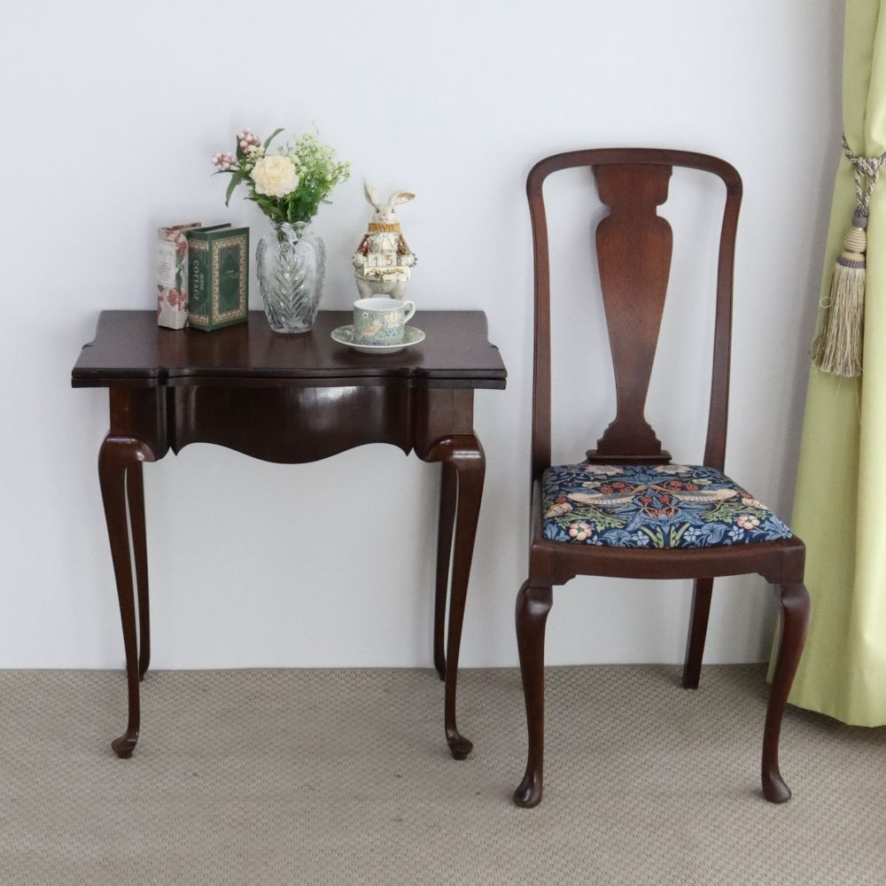 オシャレな猫脚♪ 折りたたみゲームテーブル VC107-061MORRIS