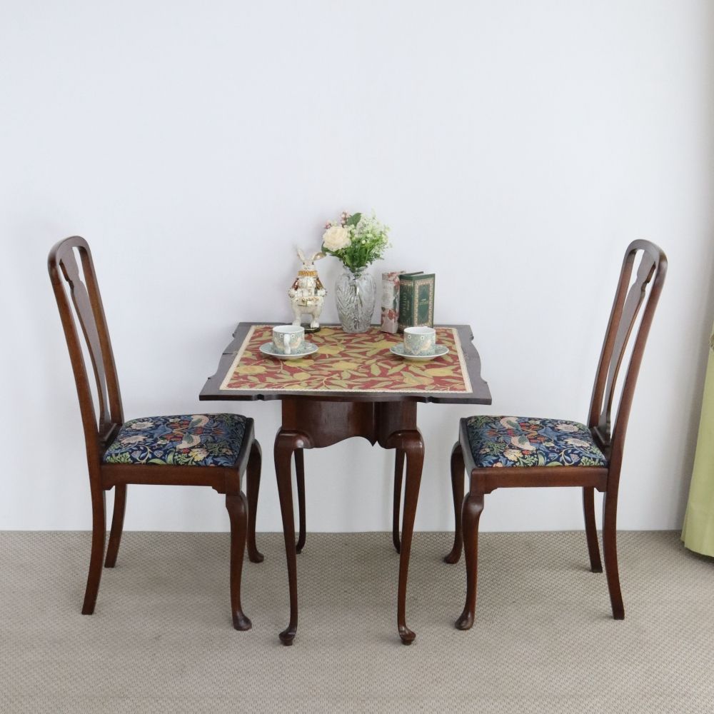 オシャレな猫脚♪ 折りたたみゲームテーブル VC107-061MORRIS