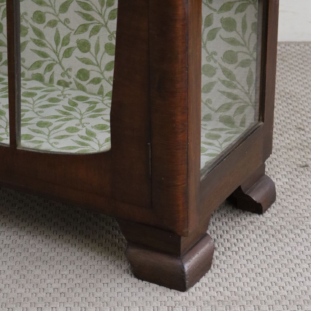 インパクト抜群♪ ディスプレイキャビネット【Morris&Co./Rosehip】 VC107-062MORRIS