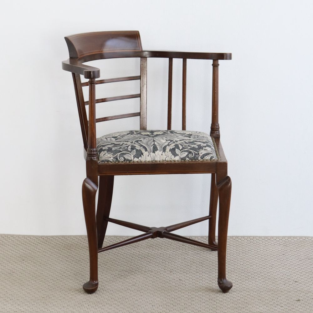 オシャレなフォルムが自慢です♪ コーナーチェア VC107-082-226482