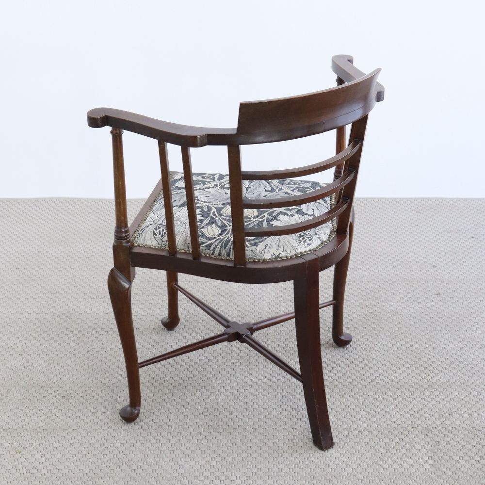 オシャレなフォルムが自慢です♪ コーナーチェア VC107-082-226482