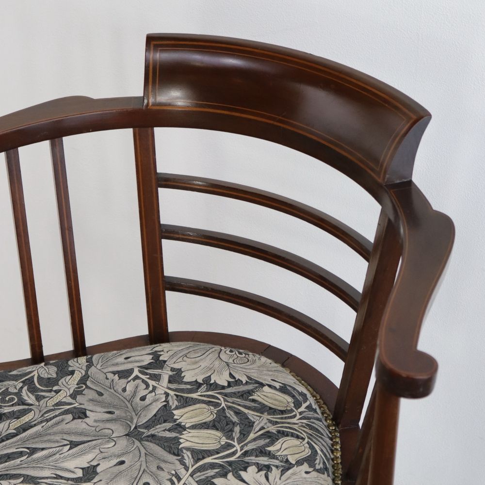 オシャレなフォルムが自慢です♪ コーナーチェア VC107-082-226482