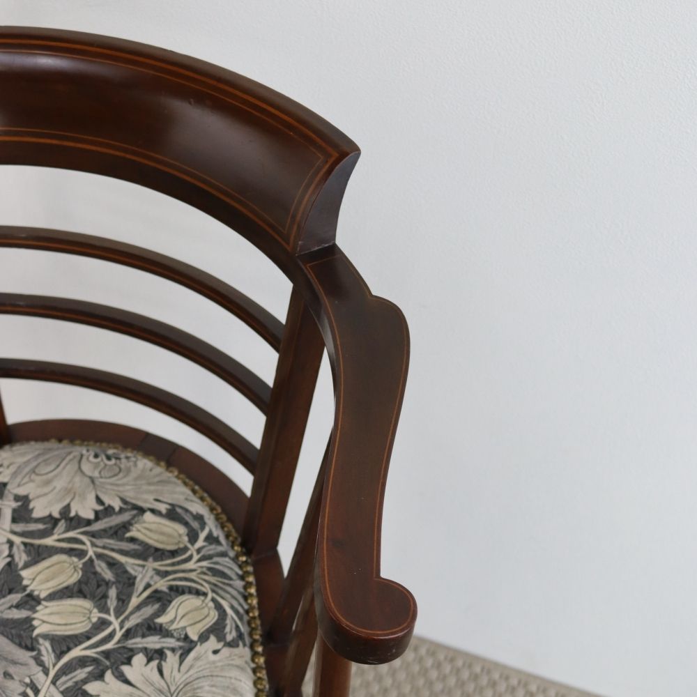 オシャレなフォルムが自慢です♪ コーナーチェア VC107-082-226482