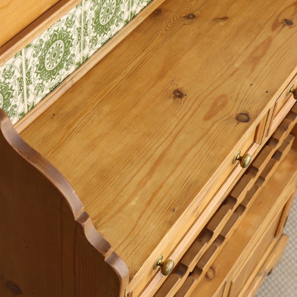 オシャレなタイル装飾♪ ワインキャビネット VC107-110