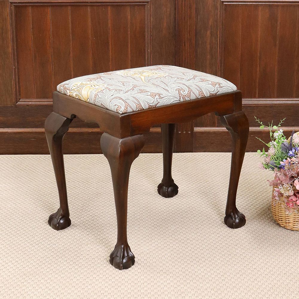 エレガントなクロウ&ボール♪ スツール VC107-120MORRIS