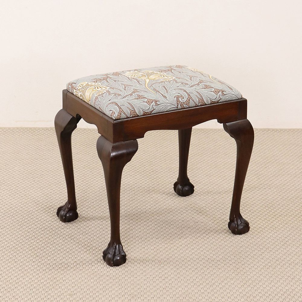 エレガントなクロウ&ボール♪ スツール VC107-120MORRIS