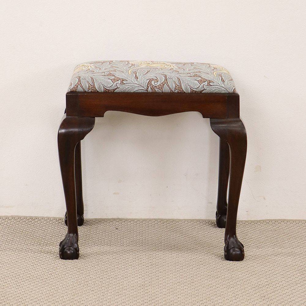 エレガントなクロウ&ボール♪ スツール VC107-120MORRIS