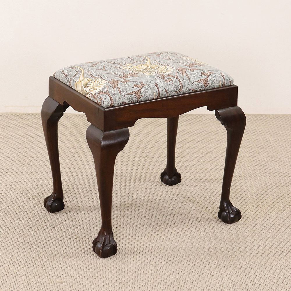 エレガントなクロウ&ボール♪ スツール VC107-120MORRIS