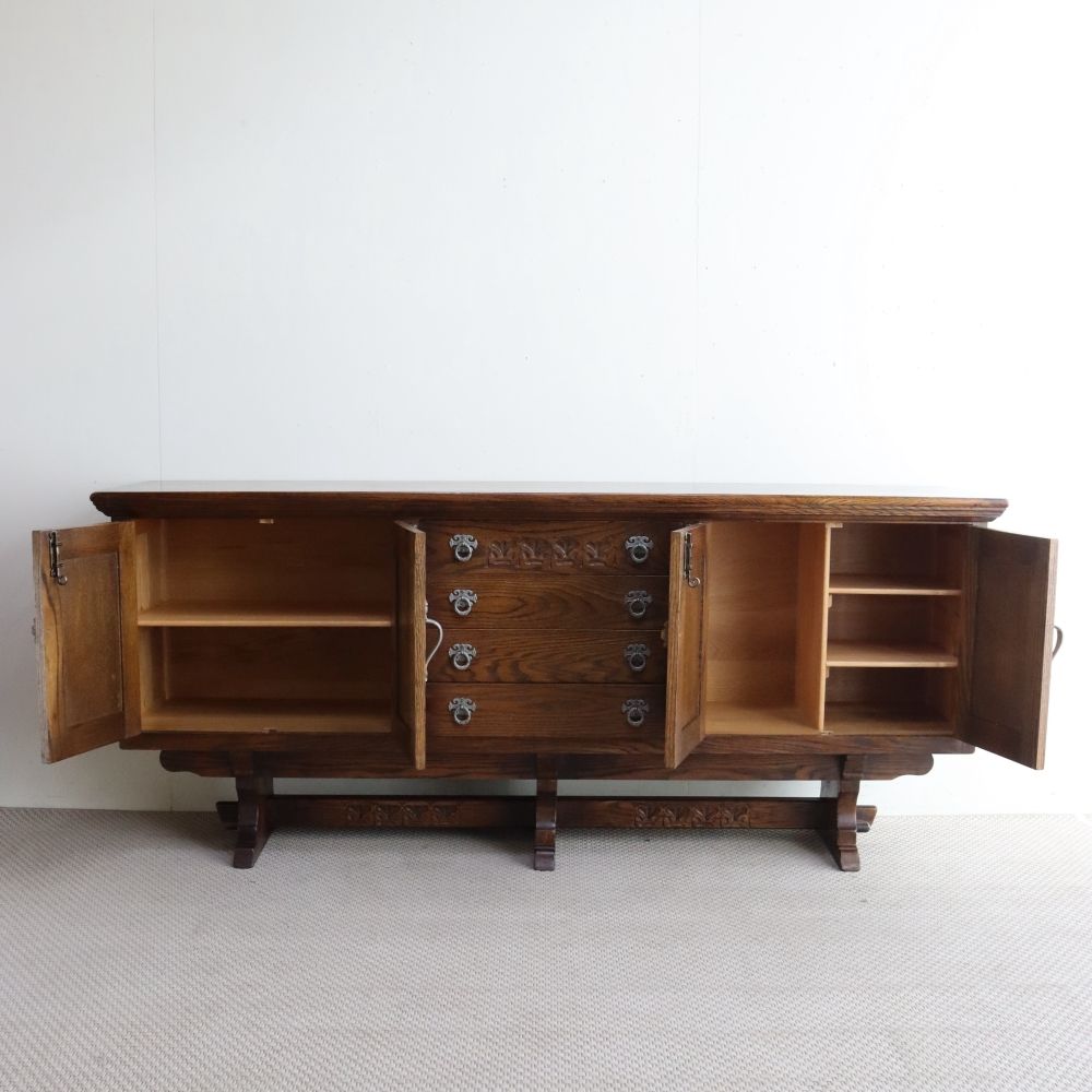 手仕事の技を堪能♪ サイドボード【WEBBER FURNITURE】 VC107-181