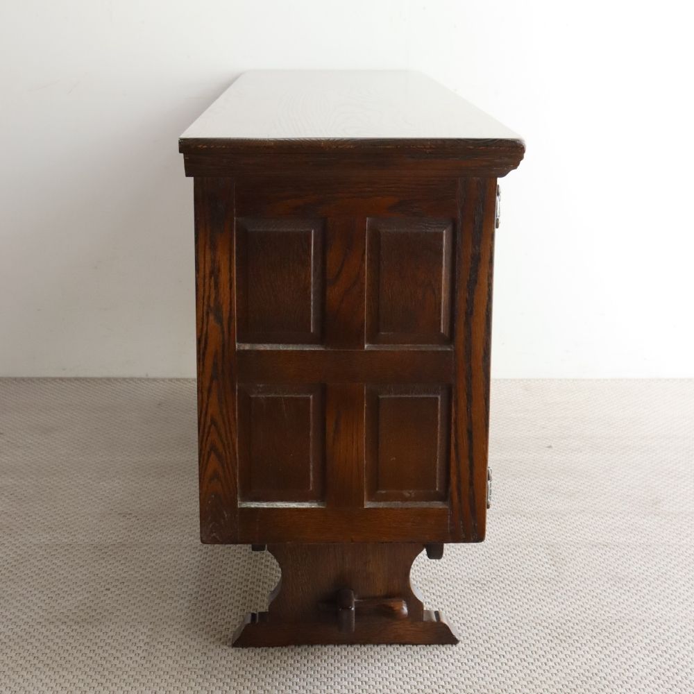 手仕事の技を堪能♪ サイドボード【WEBBER FURNITURE】 VC107-181